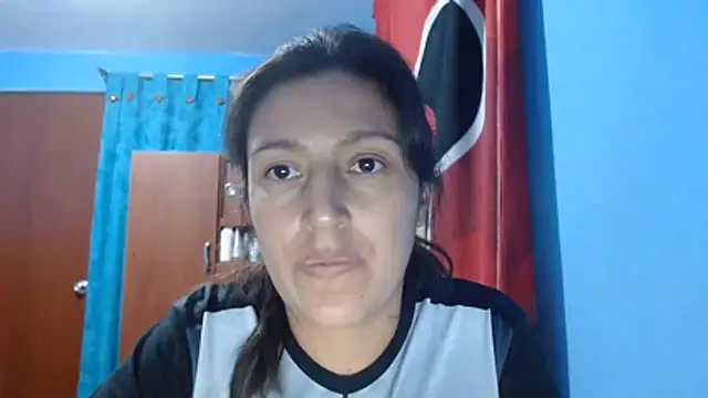 SarahFriendly Adlı Modelin Canlı XXX Sohbeti