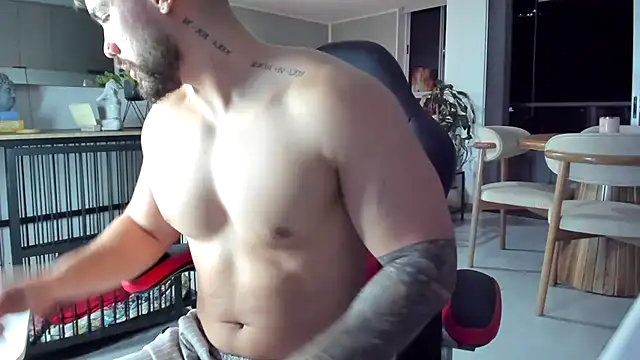 Valenthino_Salvatore Chat XXX in diretta