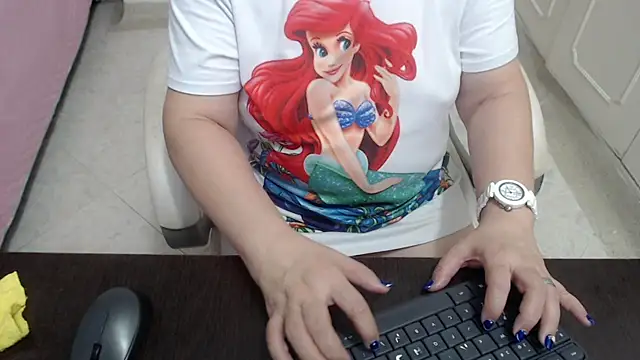 צ'אט XXX בשידור חי של leonela_69