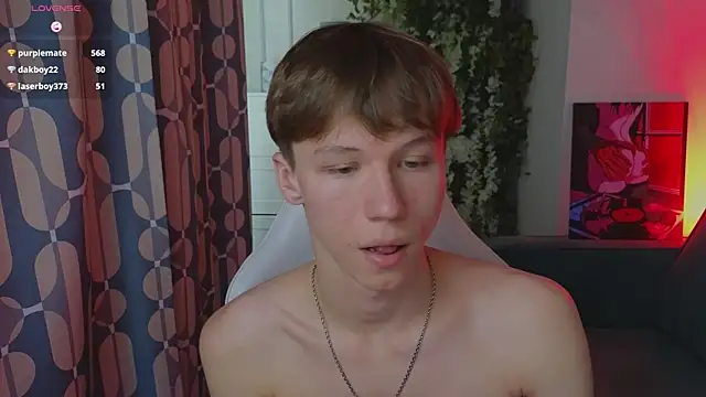 Chatroom XXX en direct de cuMte_boy