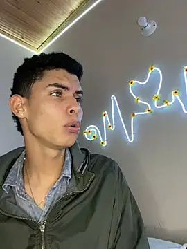 Philips_Jhon – Naživo XXX chat