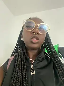 ZahhyFrequency's Live XXX Chat