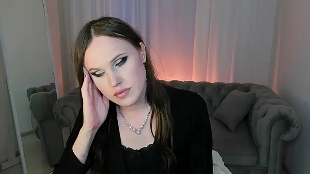 EffieMinki Chat XXX in diretta