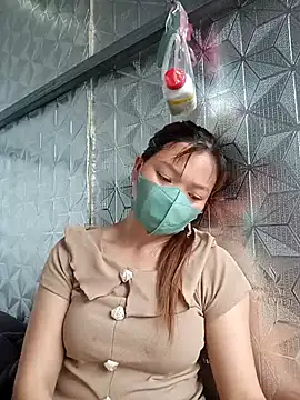 XXX chat uživo modela love_baby-