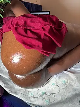 Nottynadiaa's Live XXX Chat