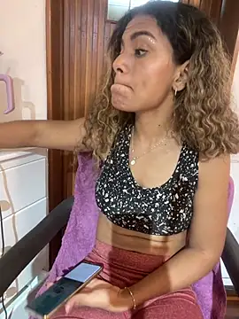 AngelPinkk_ Chat XXX in diretta