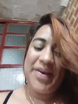 Chatroom XXX en direct de Arya_Gomez