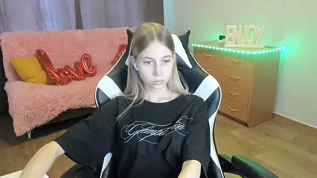 Chat +18 de ModelPi ao vivo
