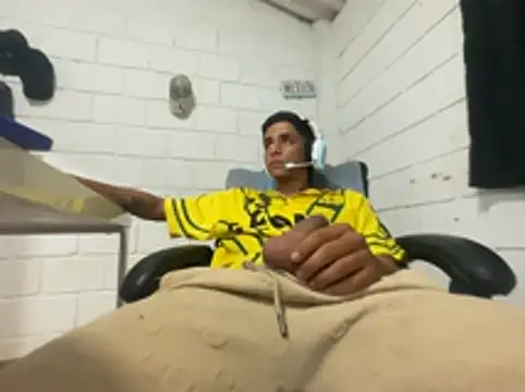Chatroom XXX en direct de Max_TheHorseDick