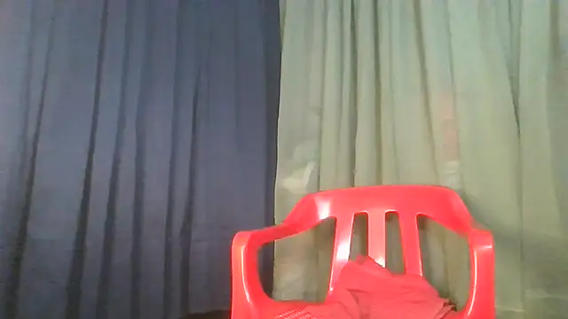 bigblackcock75 Adlı Modelin Canlı XXX Sohbeti