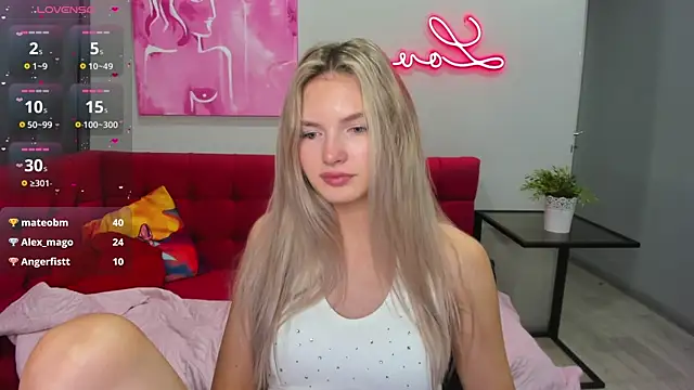EvelineAmore XXX чат на живо