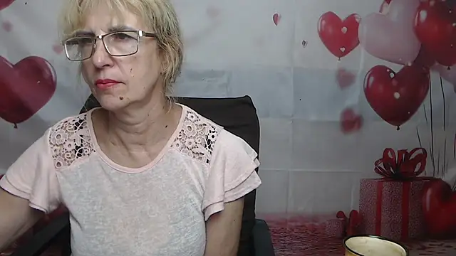 Онлайн чат XXX PattySanny