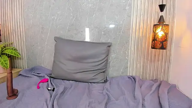 Sweetlittle_luna Live XXX Chat