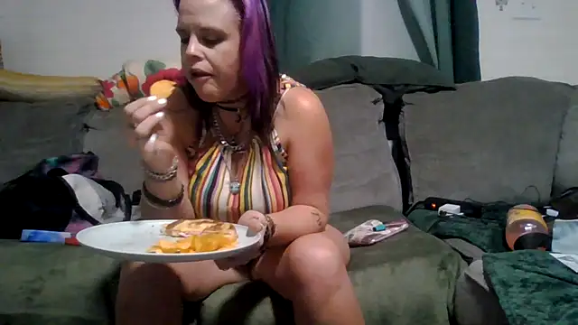 TWiSTYTheTwizted's Live XXX Chat