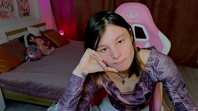 EllinEverly's Live XXX Chat