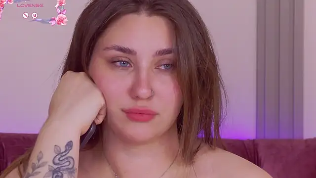 Živý XXX chat KiraBarlows