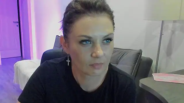 RaileReed's Live XXX Chat