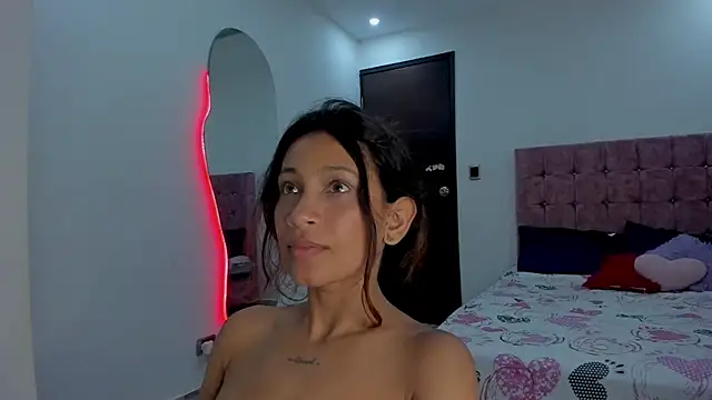 cora_22 Chat XXX in diretta