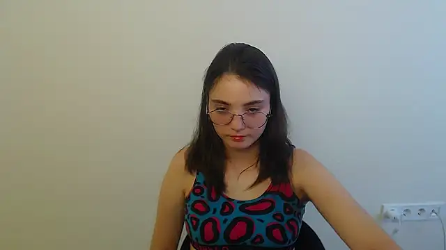Sun_Shine__ Adlı Modelin Canlı XXX Sohbeti