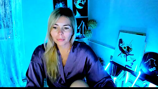 LoraBoyar Adlı Modelin Canlı XXX Sohbeti