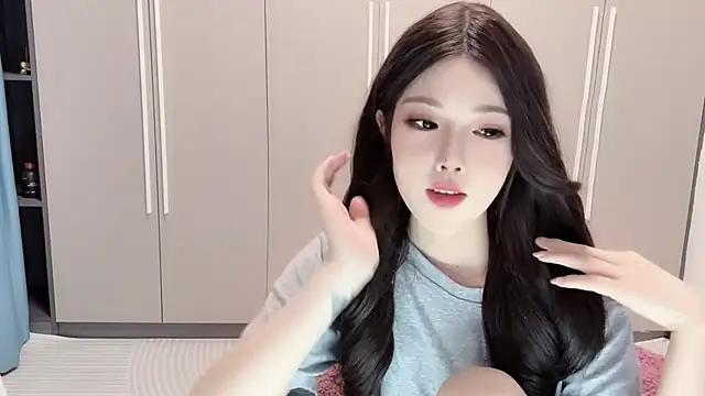 QOiioのライブXXXチャット