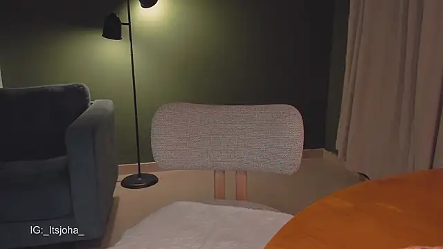 دردشة Lovinggirl_ الجنسية المباشرة