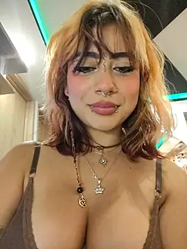 Sarah_Lark-n Live XXX chat