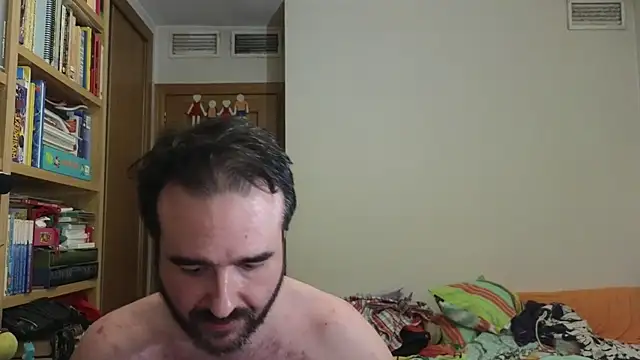 curiosillo83 live XXX chat