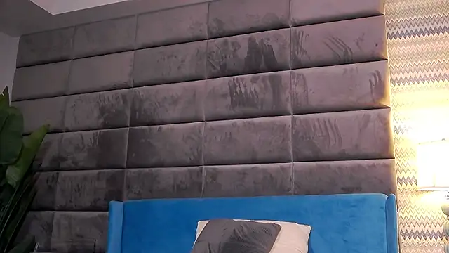 KarmaFoxx Chat XXX in diretta