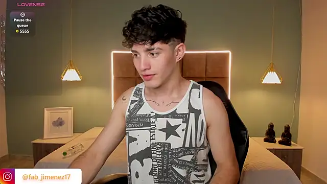 AlejooTwink's Live XXX Chat