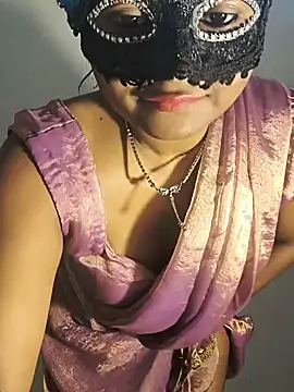 Chat +18 de DIRTYSECRET_QUEEN_07 ao vivo