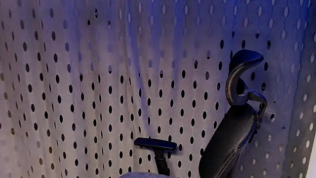 Budapest1958's Live XXX Chat