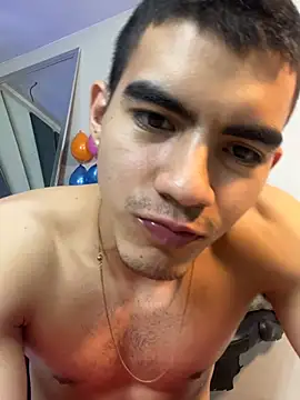 צ'אט XXX בשידור חי של Sebastian_Vega
