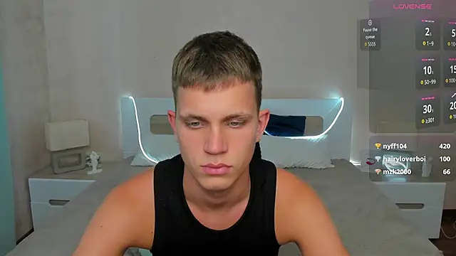 Онлайн чат XXX m0neyken