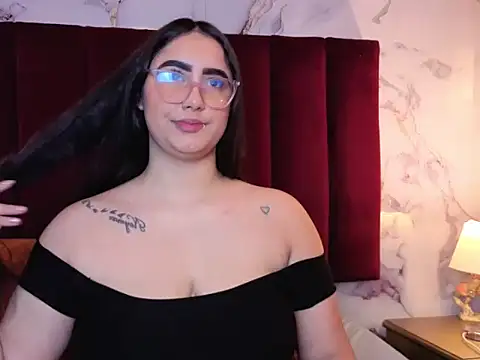 دردشة JESSYCORTES الجنسية المباشرة