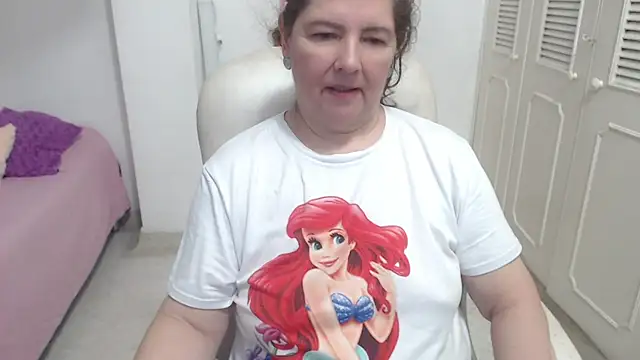 leonela_69 XXX чат на живо
