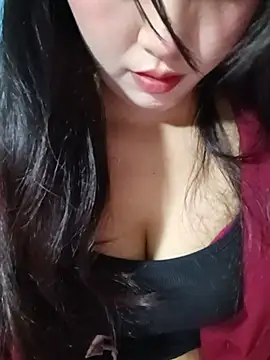 Elina68 即時 XXX 聊天