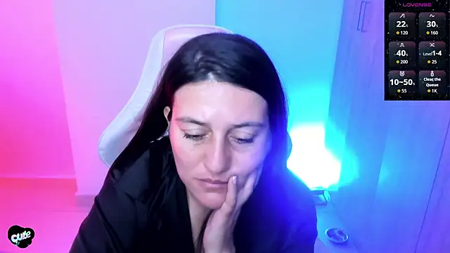 Saskyaa's Live XXX Chat