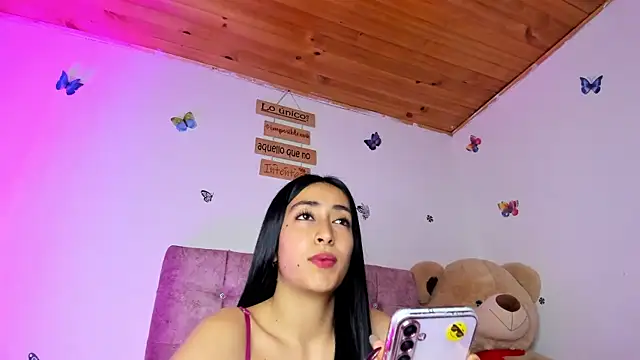 Lia_Roses3x Chat XXX in diretta