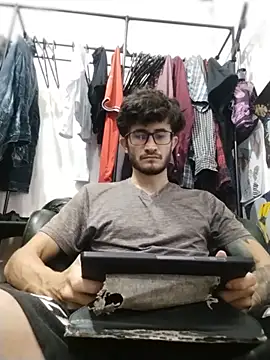 Loggan_donnelly's Live XXX Chat