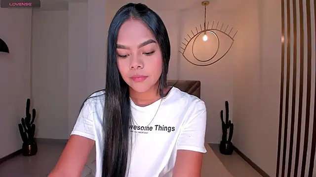 SaphiraJames' Live XXX Chat