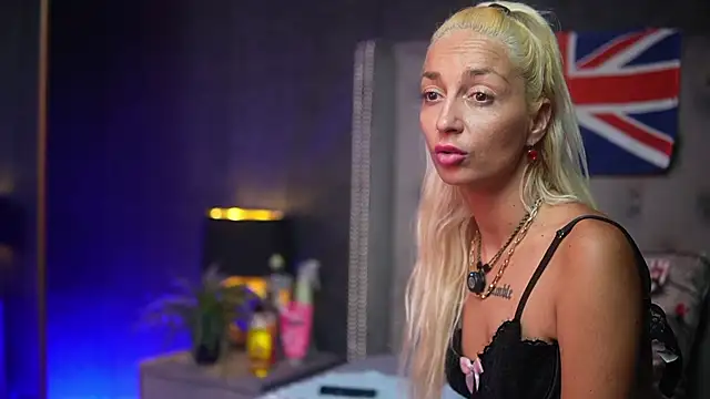 DonnaDubai Live XXX-Chat