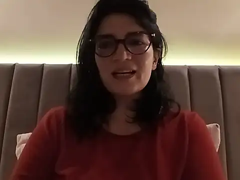 adriana71's Live XXX Chat