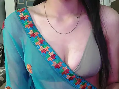 Chatroom XXX en direct de Simreet_22