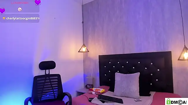 curly_babe's Live XXX Chat