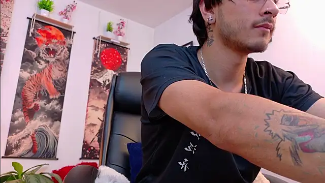 Chat +18 de Elian_savoy ao vivo