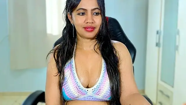 FannyXhot Chat XXX in diretta