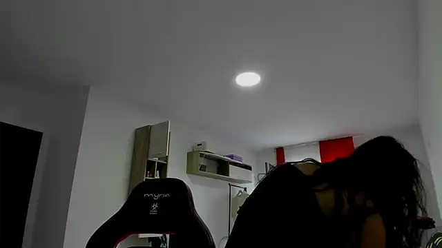 Chat XXX en directo de amiraisa11