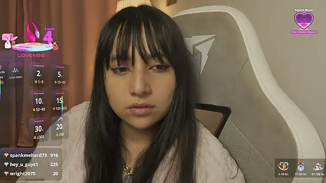 EmmitaGarcia XXX чат на живо