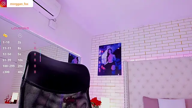 Morggan_Fox_ Live XXX-chat